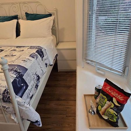 Margie Townhome Suites تورونتو الغرفة الصورة